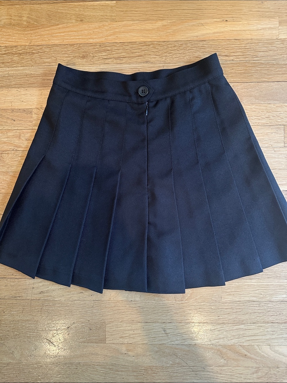 American Apparel Black Pleated Mini Skirt - Picture 2 of 3